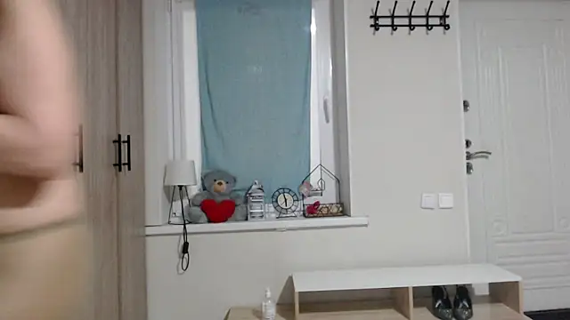 Snapshot of increible_della chatting on April 30, 2026, 9:08 pm increible della online show from April 30, 2026, 9:08 pm