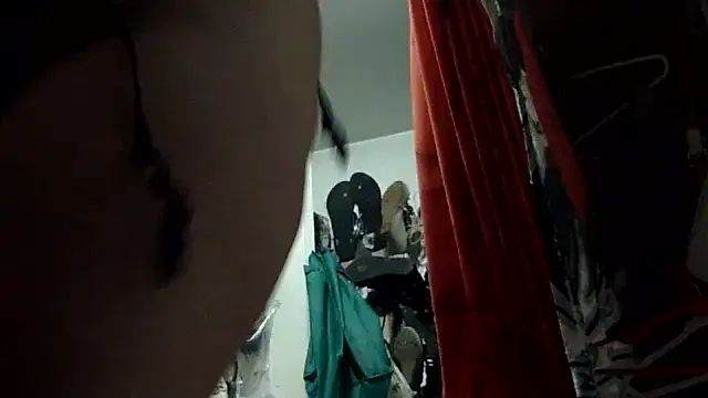 Snapshot of Cataleia21 chatting on October 5, 2025, 10:50 am Cataleia21 online show from October 5, 2025, 10:50 am