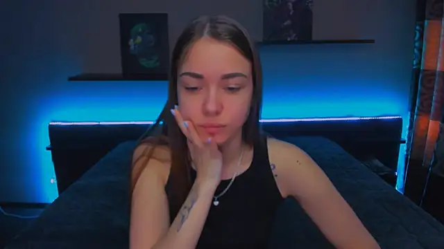 AlexaBarkley online show from March 18, 2025, 3:12 am