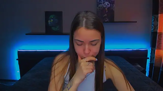 AlexaBarkley online show from March 20, 2025, 5:02 am