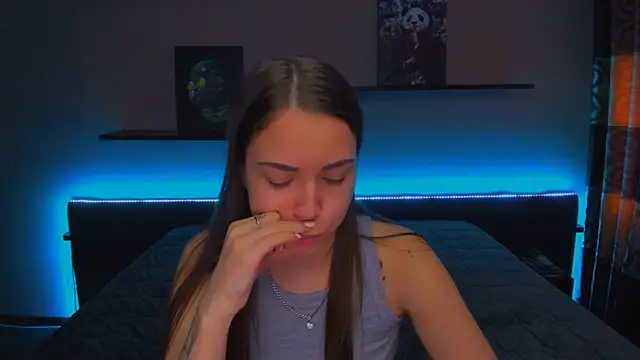 AlexaBarkley online show from February 17, 2025, 6:31 am