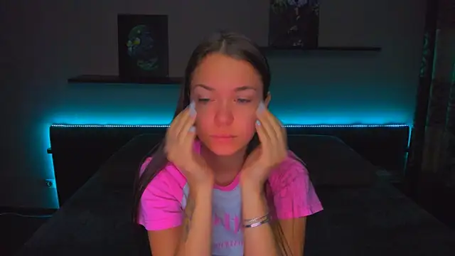 AlexaBarkley online show from October 31, 2025, 12:07 am