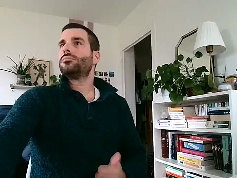 Snapshot of Simon-tem chatting on January 8, 2026, 1:50 pm Simon-tem online show from January 8, 2026, 1:50 pm