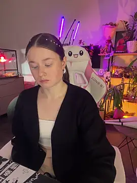 sweetest pie online show from December 18, 2025, 3:49 pm