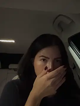 clairewntr online show from October 7, 2025, 5:58 pm