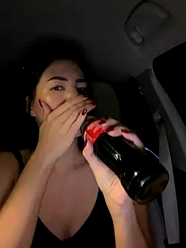 clairewntr online show from December 17, 2025, 6:24 pm