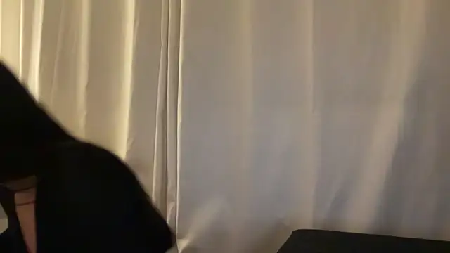 clairewntr online show from February 19, 2026, 8:17 pm