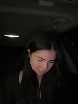 clairewntr online show from March 4, 2025, 9:43 pm