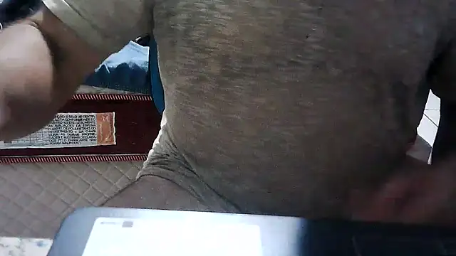 Snapshot of eduar570 chatting on October 20, 2025, 12:45 am eduar570 online show from October 20, 2025, 12:45 am