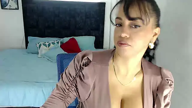 Snapshot of yeli_xxx chatting on September 13, 2025, 3:34 pm yeli xxx online show from September 13, 2025, 3:34 pm