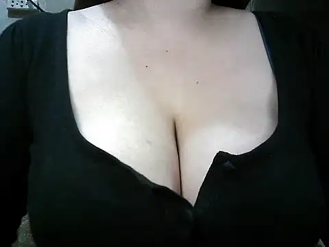 SquirtvirginGirl online show from April 5, 2026, 10:22 am