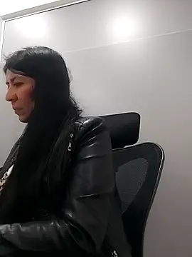 Snapshot of aisha_latina chatting on March 7, 2025, 3:49 pm aisha latina online show from March 7, 2025, 3:49 pm
