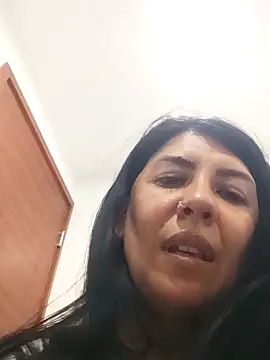 Snapshot of aisha_latina chatting on March 4, 2025, 8:16 pm aisha latina online show from March 4, 2025, 8:16 pm