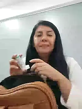 Snapshot of aisha_latina chatting on February 25, 2025, 7:16 pm aisha latina online show from February 25, 2025, 7:16 pm