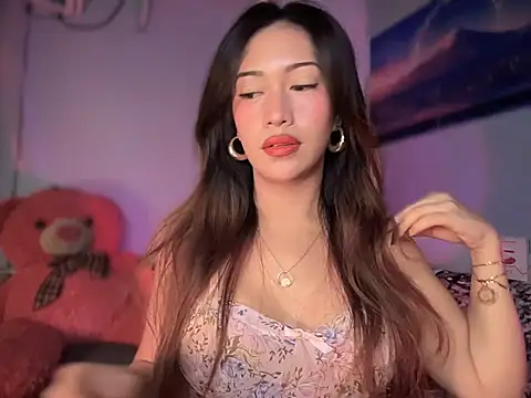 Jasmine Elcock online show from December 5, 2025, 7:45 pm