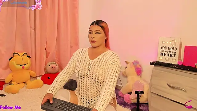 SophieRossi online show from February 12, 2026, 3:50 am