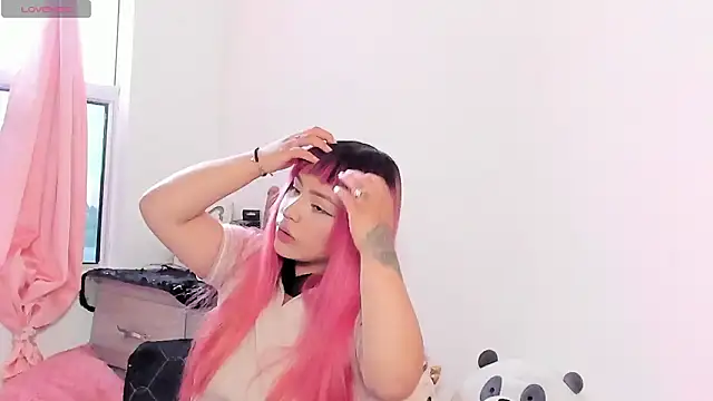 SophieRossi online show from March 16, 2026, 8:33 pm