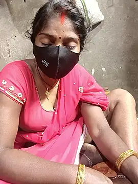 Snapshot of Arti032 chatting on January 18, 2026, 7:06 pm Arti032 online show from January 18, 2026, 7:06 pm