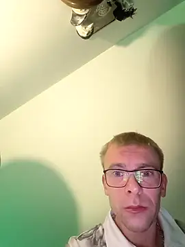 Snapshot of Geilalsboter23 chatting on November 18, 2025, 9:51 pm Geilalsboter23 online show from November 18, 2025, 9:51 pm