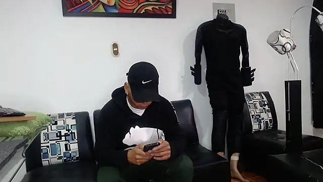 Black hot266 online show from September 20, 2025, 1:49 pm