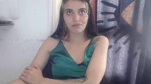 Snapshot of mariecam420 chatting on February 27, 2025, 3:37 pm mariecam420 online show from February 27, 2025, 3:37 pm
