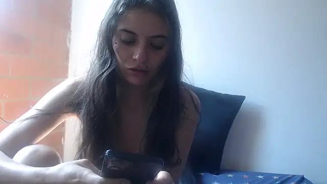 Snapshot of mariecam420 chatting on February 18, 2025, 3:31 pm mariecam420 online show from February 18, 2025, 3:31 pm