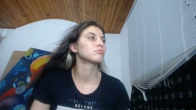 Snapshot of mariecam420 chatting on October 14, 2025, 5:08 am mariecam420 online show from October 14, 2025, 5:08 am