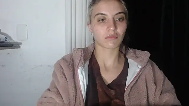 Snapshot of mariecam420 chatting on February 26, 2025, 4:52 am mariecam420 online show from February 26, 2025, 4:52 am
