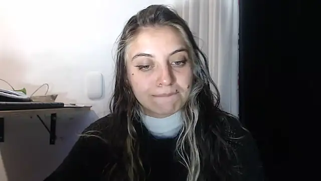 Snapshot of mariecam420 chatting on February 15, 2025, 12:26 am mariecam420 online show from February 15, 2025, 12:26 am