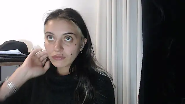 Snapshot of mariecam420 chatting on February 14, 2025, 2:39 am mariecam420 online show from February 14, 2025, 2:39 am