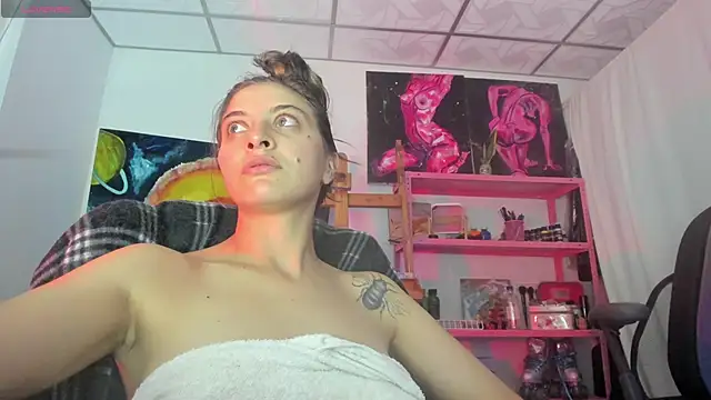 mariecam420 online show from February 18, 2026, 10:17 pm