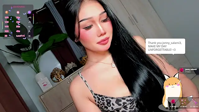 Snapshot of Icon1c_LiLy chatting on May 17, 2026, 5:24 pm Icon1c LiLy online show from May 17, 2026, 5:24 pm