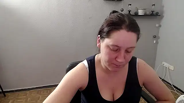 JosieJun  online show from March 16, 2025, 5:50 pm