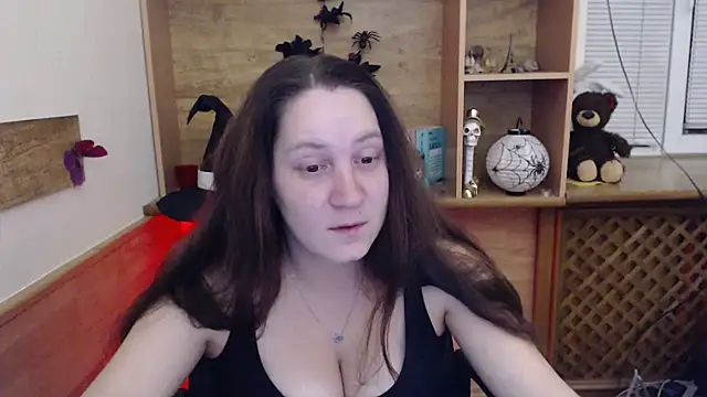 JosieJun  online show from November 4, 2025, 11:30 pm