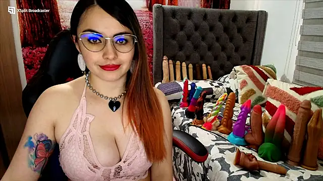 Snapshot of sofia23dirty chatting on March 11, 2025, 7:14 pm sofia23dirty online show from March 11, 2025, 7:14 pm