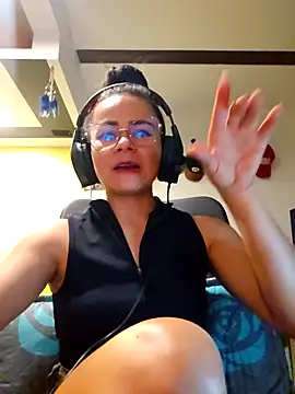 MistressSlut1 online show from December 3, 2025, 11:47 pm