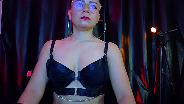 Snapshot of MistressSlut1 chatting on October 8, 2025, 11:23 am MistressSlut1 online show from October 8, 2025, 11:23 am