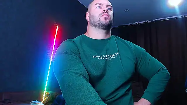 muscularjohnforuX online show from October 3, 2025, 8:49 am