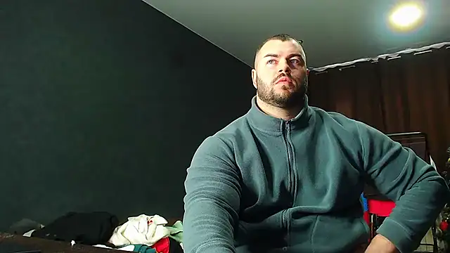 Snapshot of muscularjohnforuX chatting on January 18, 2026, 7:23 am muscularjohnforuX online show from January 18, 2026, 7:23 am