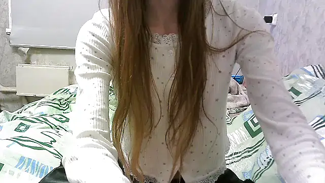 KittyBounty online show from December 14, 2025, 10:26 pm