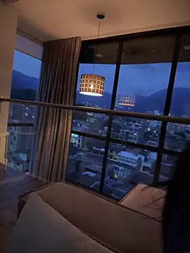 bella parisi online show from February 21, 2026, 11:29 pm