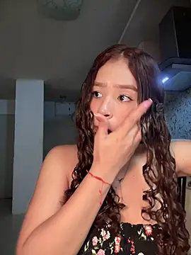 bella parisi online show from March 18, 2025, 6:06 am