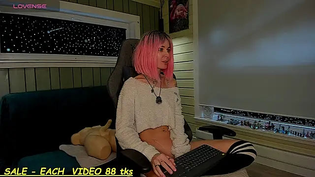 SandyChris online show from January 6, 2026, 8:40 am