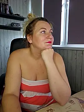 Marushka online show from October 31, 2025, 9:50 am