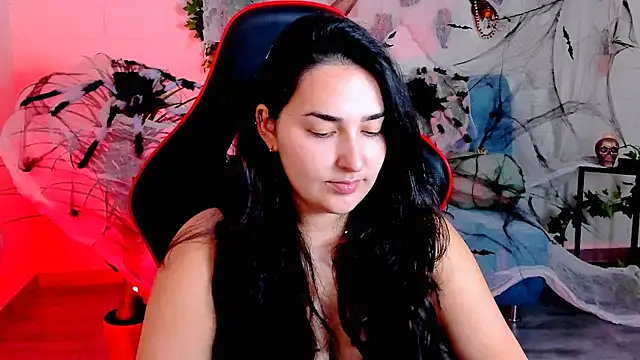 Snapshot of CeceliaJohnson chatting on October 24, 2025, 8:13 am CeceliaJohnson online show from October 24, 2025, 8:13 am