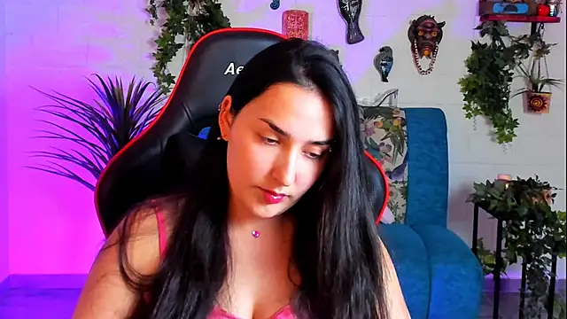 Snapshot of CeceliaJohnson chatting on February 14, 2025, 2:54 pm CeceliaJohnson online show from February 14, 2025, 2:54 pm