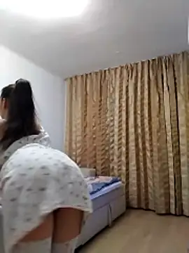 baby sweet girl  online show from October 9, 2025, 8:53 pm