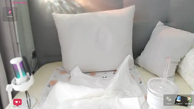 Snapshot of Anne-Sweet chatting on March 1, 2025, 6:35 am Anne-Sweet online show from March 1, 2025, 6:35 am