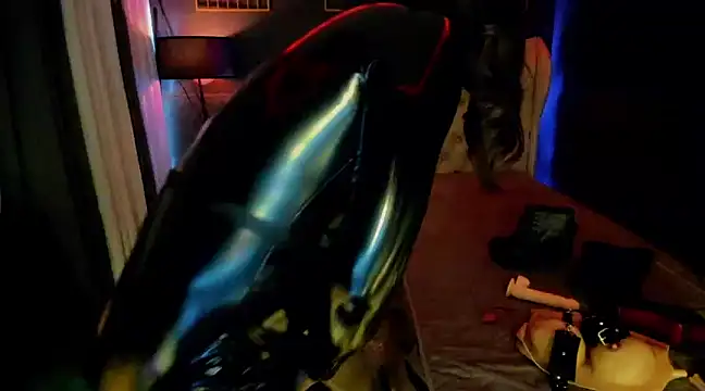 Snapshot of hotlena_dominatrixxz chatting on March 7, 2025, 10:21 pm hotlena dominatrixxz online show from March 7, 2025, 10:21 pm