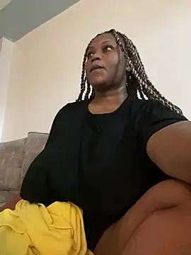 Hyra Ari online show from March 22, 2025, 9:31 pm